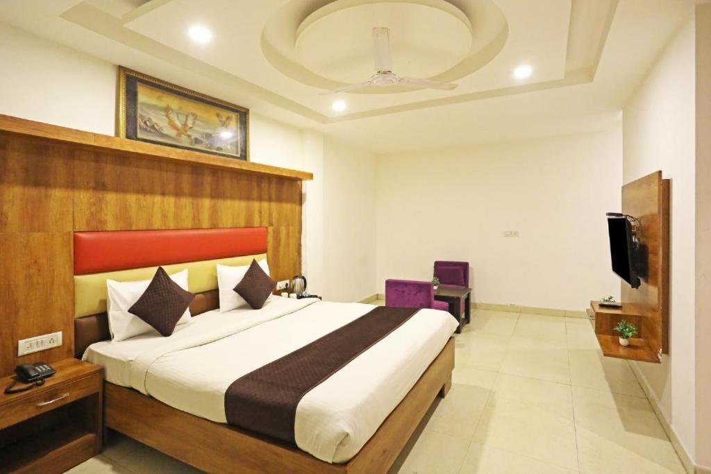 Hotel Urban Luxury Νέο Δελχί Εξωτερικό φωτογραφία